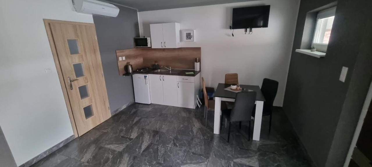 Alexej Apartmany Veľký Meder Buitenkant foto