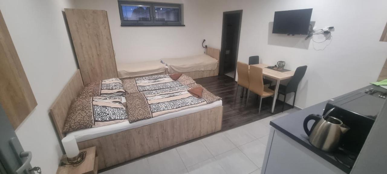 Alexej Apartmany Veľký Meder Buitenkant foto
