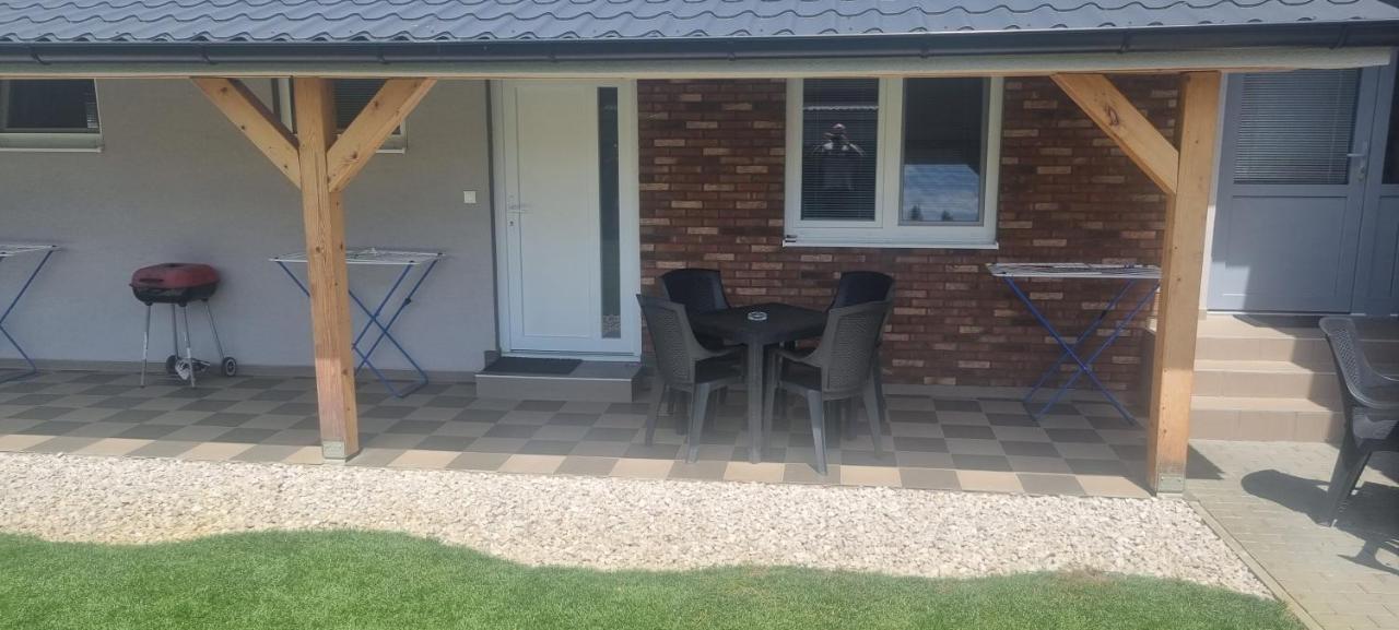 Alexej Apartmany Veľký Meder Buitenkant foto